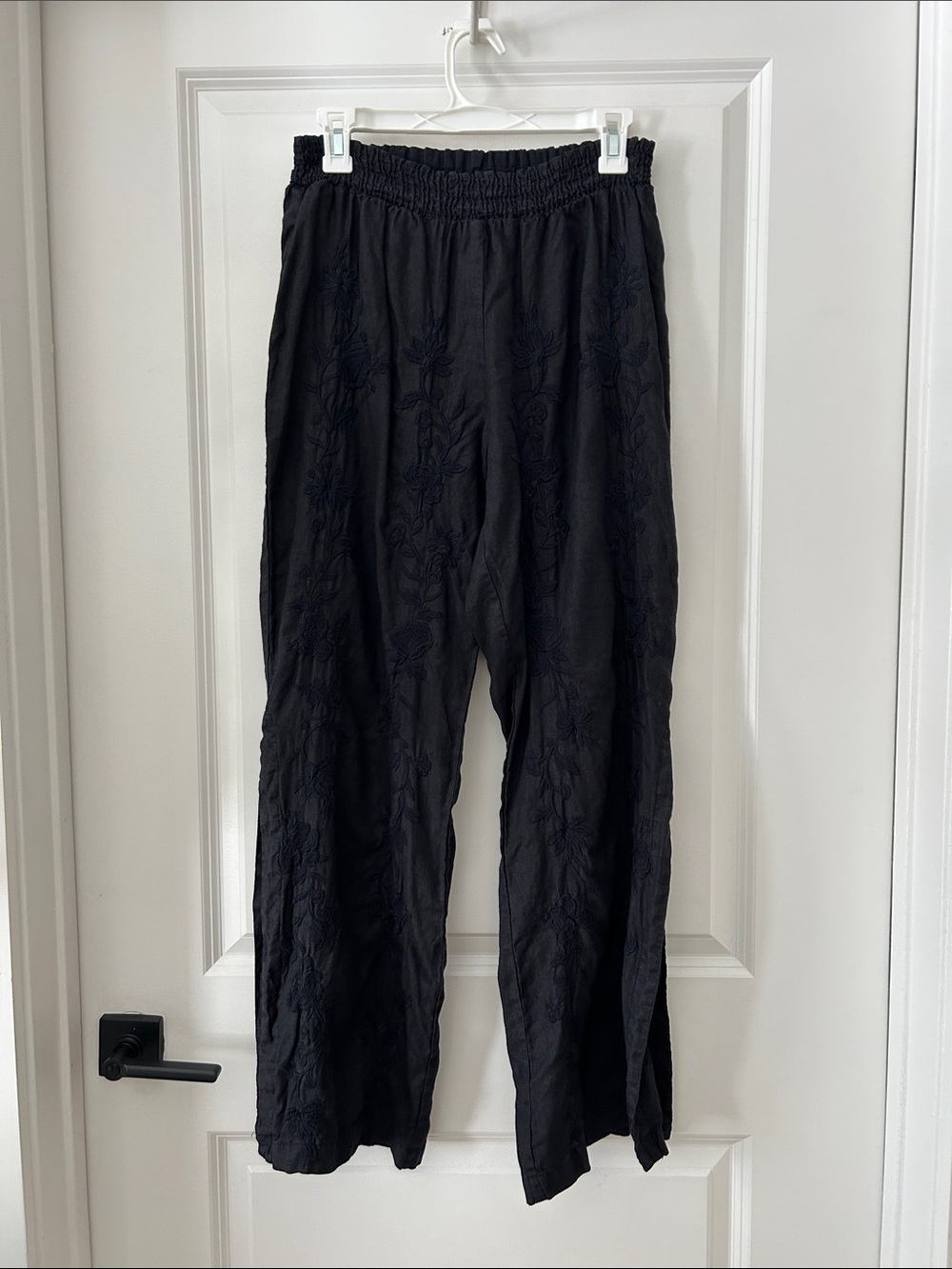 Johnny Was Embroidered Elastic-Waist Linen Pants